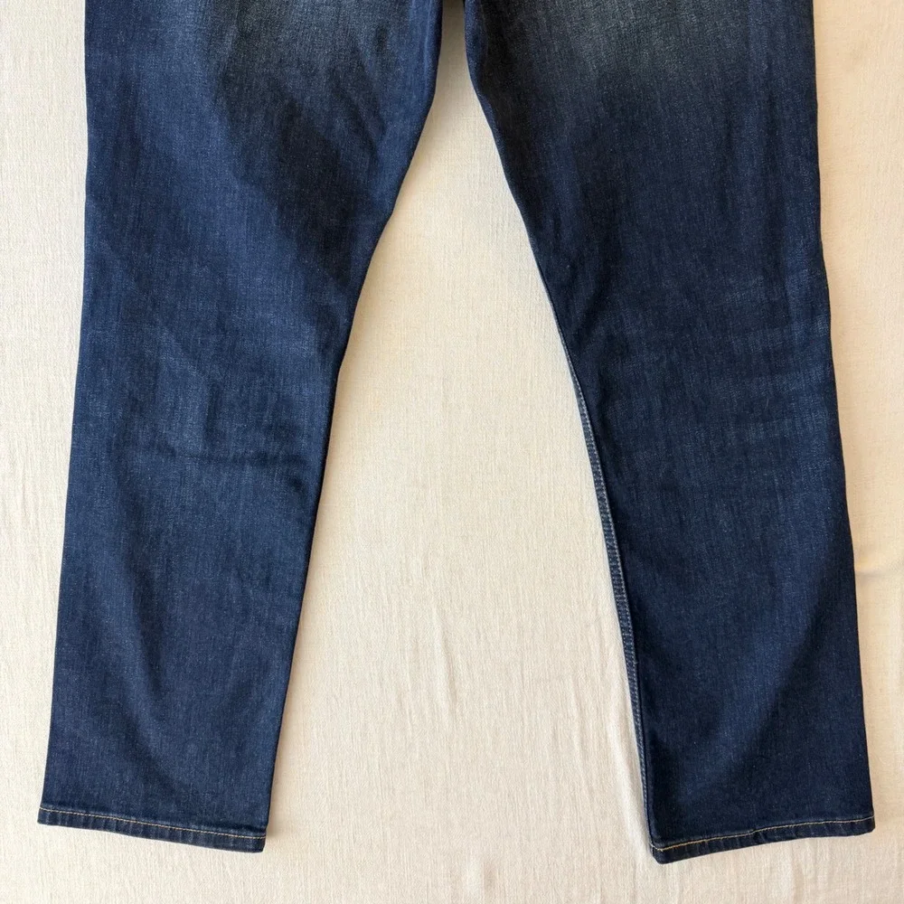 Levis measurements waist